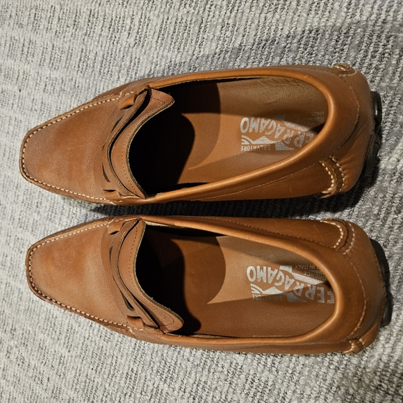 Ferragamo drivers, brown/khaki, 10EE, like new - Picture 4 of 6